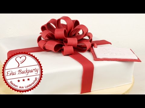 Geschenktorte / Fondanttorte / Fondant Present Cake / Torte mit Schleife / Geburtstagstorte