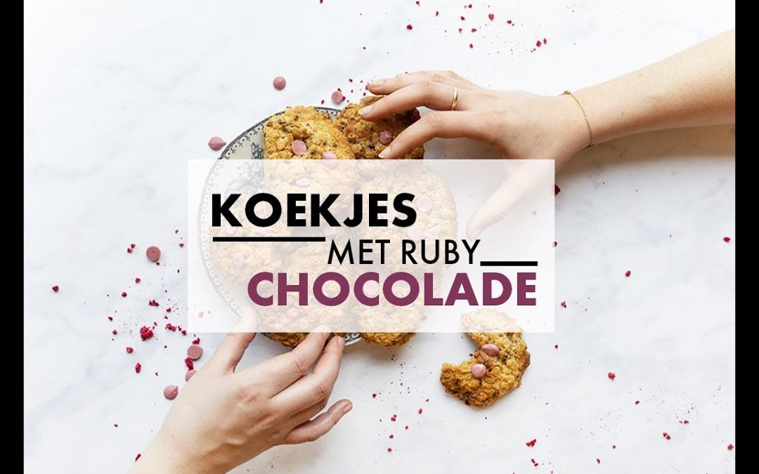 Kekse mit rosa Schokolade, Haferflocken und Frambozen // ELLE Eten België