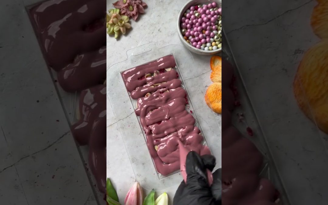 Kreation der Ruby-Schokolade mit Fuchs-#Schokolade